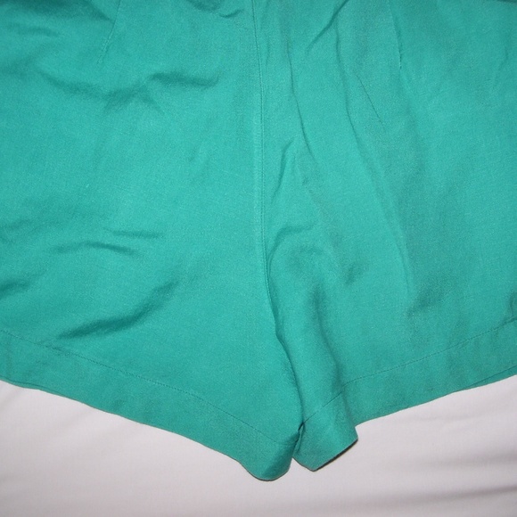 Essentials Style Green Shorts Linen Blend 14 P - Picture 7 of 8